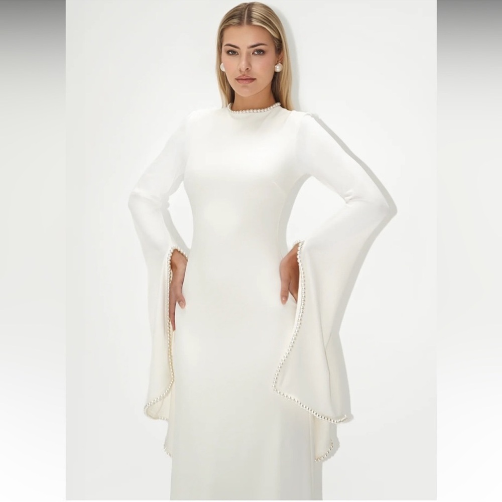 Elegant White Long Sleeve Dress